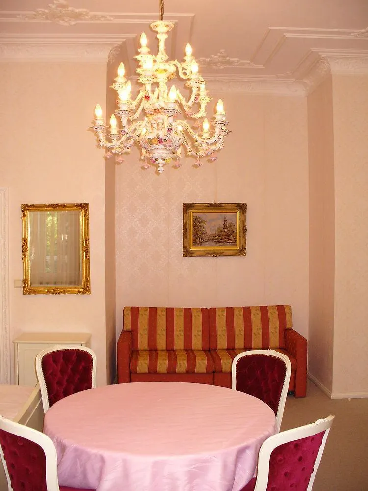 *** Frühstückspension Villa Toscana Berlin Deutschland